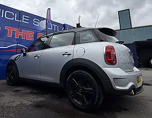 Used 2013 MINI Countryman Cooper ALL4 Silver - Interior and Exterior details 13