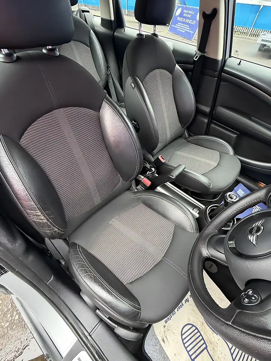 Used 2013 MINI Countryman Cooper ALL4 Silver - Interior and Exterior details 16