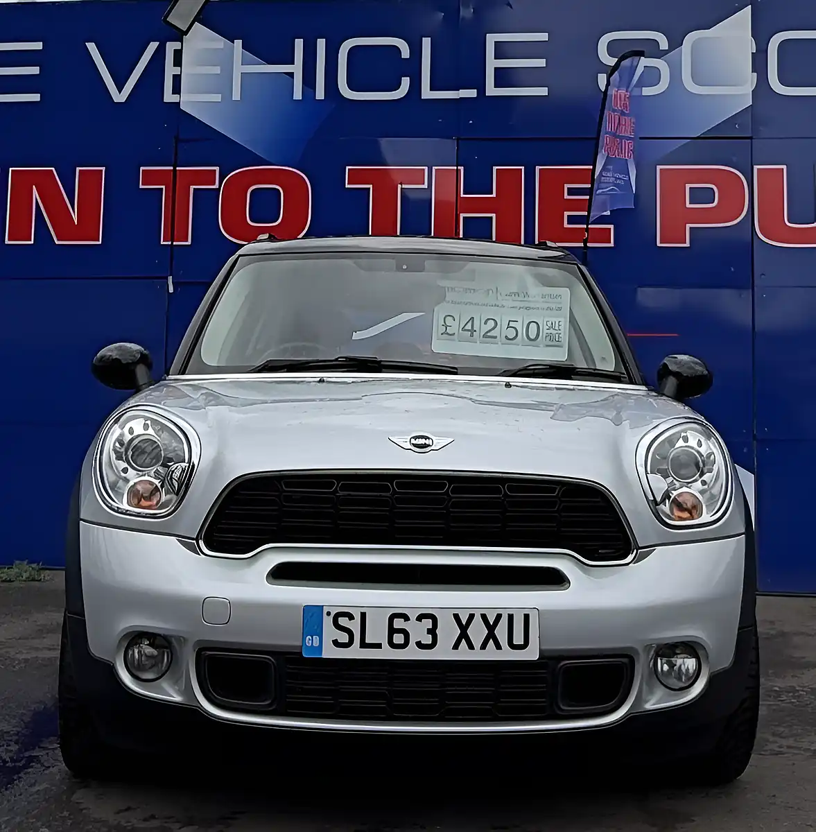 Used 2013 MINI Countryman Cooper ALL4 Silver - Interior and Exterior details 4