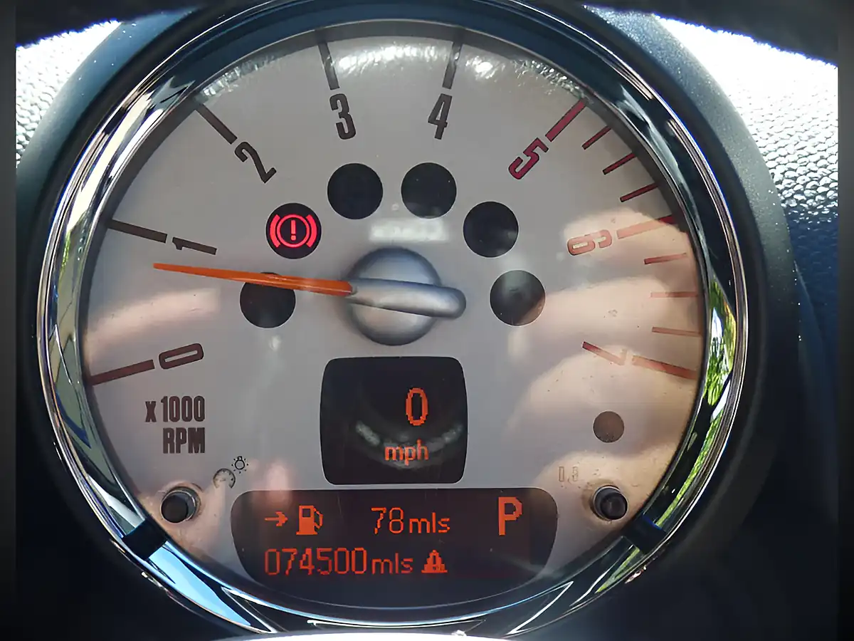 Used 2013 MINI Countryman Cooper Black - Interior and Exterior details 13