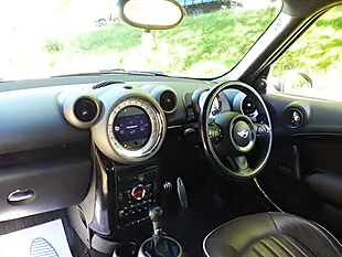 Used 2013 MINI Countryman Cooper Black - Interior and Exterior details 3