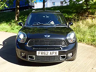 Used 2013 MINI Countryman Cooper Black - Interior and Exterior details 7