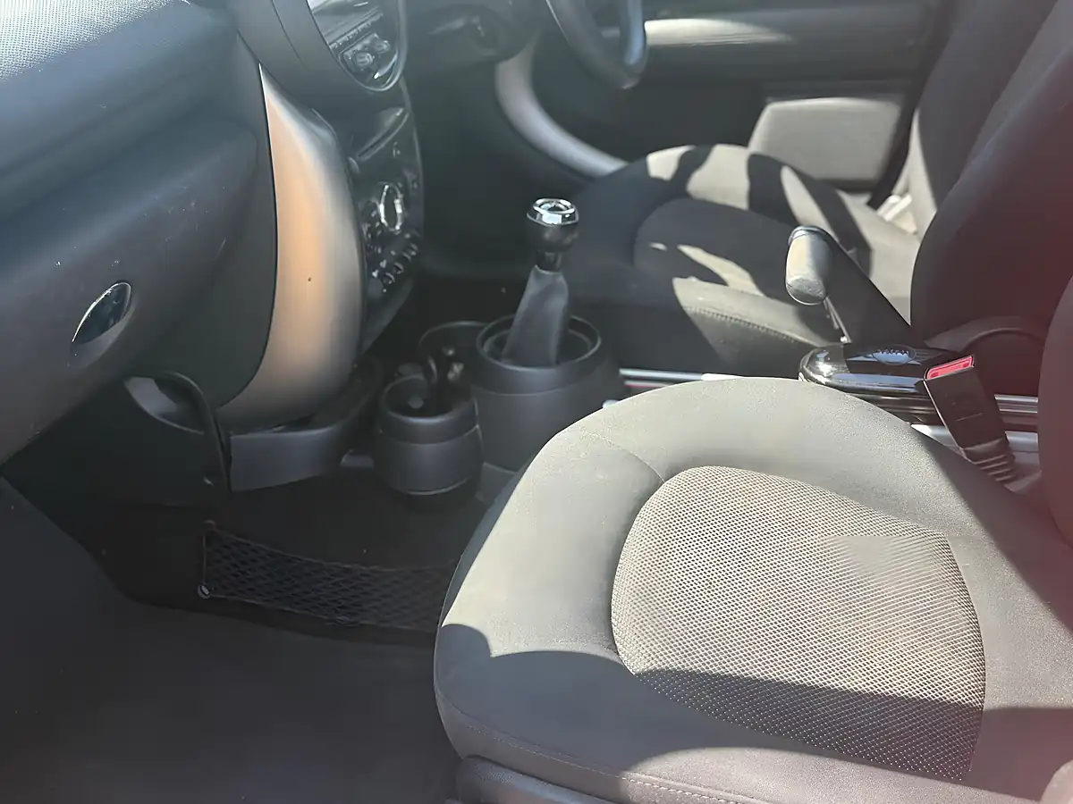 Used 2013 MINI Countryman Cooper Blazing Red - Interior and Exterior details 12
