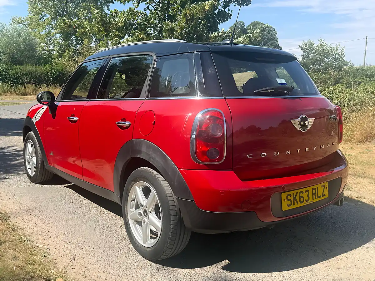 Used 2013 MINI Countryman Cooper Blazing Red - Interior and Exterior details 4