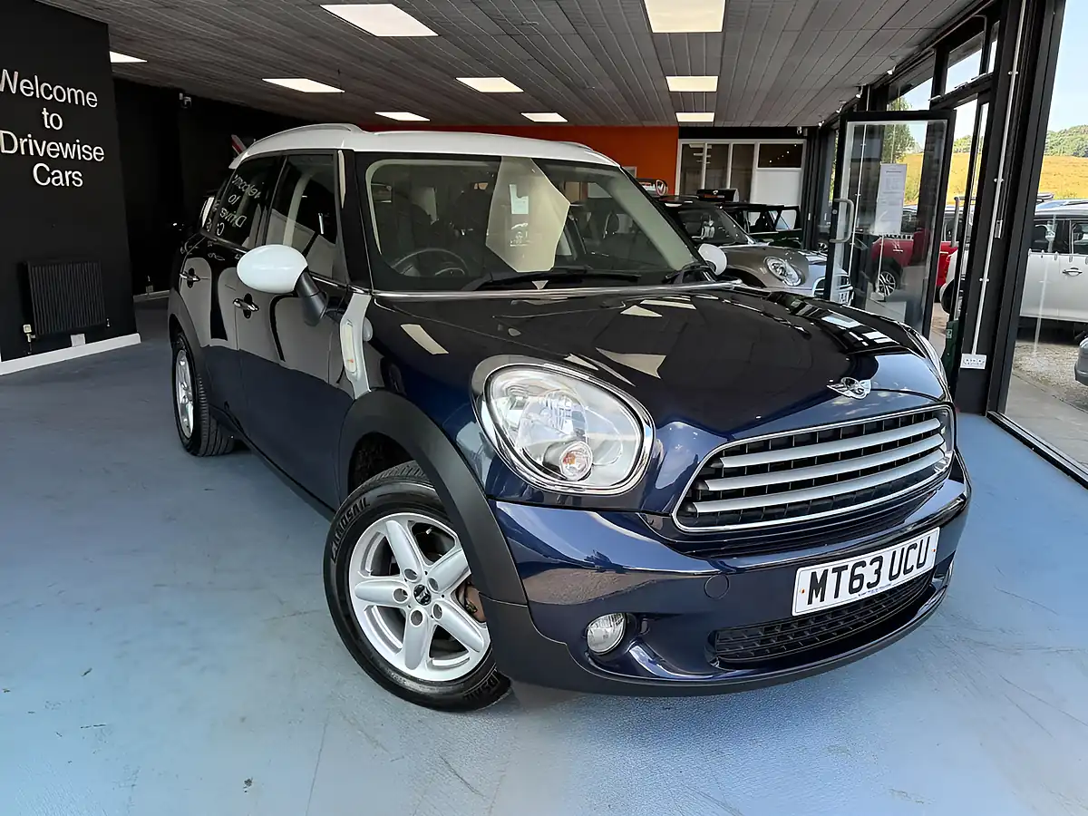Used 2013 MINI Countryman Cooper Blue - Front View