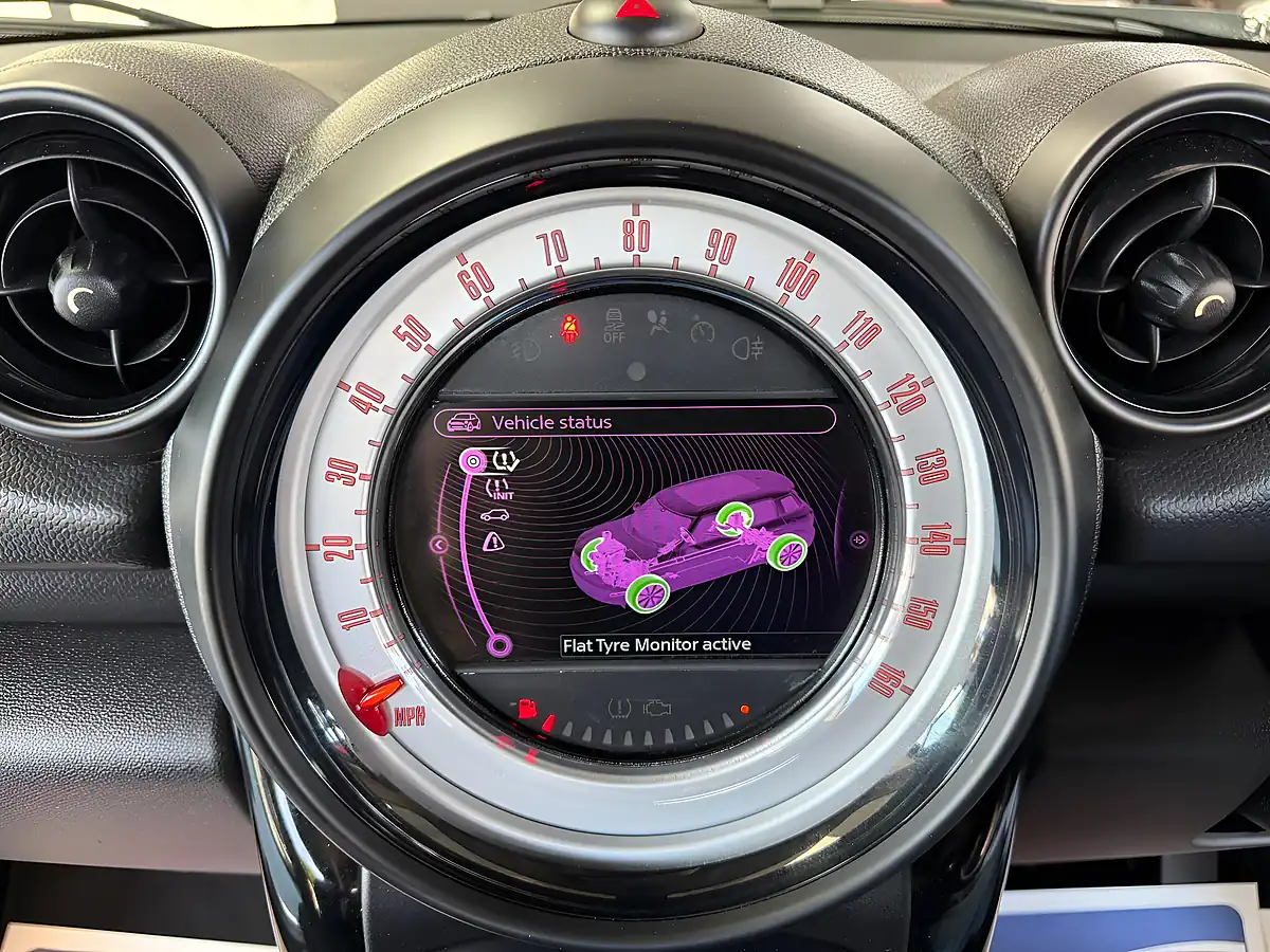 Used 2013 MINI Countryman Cooper Blue - Interior and Exterior details 13