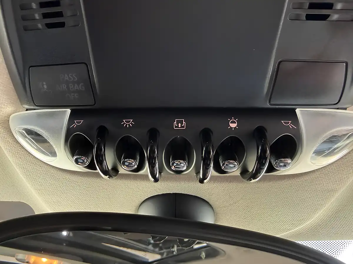 Used 2013 MINI Countryman Cooper Blue - Interior and Exterior details 19