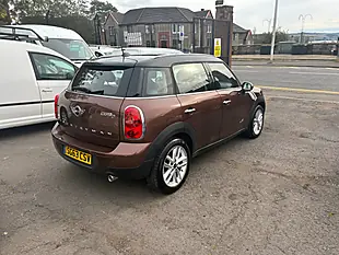 Used 2013 MINI Countryman Cooper Brown - Interior and Exterior details 3