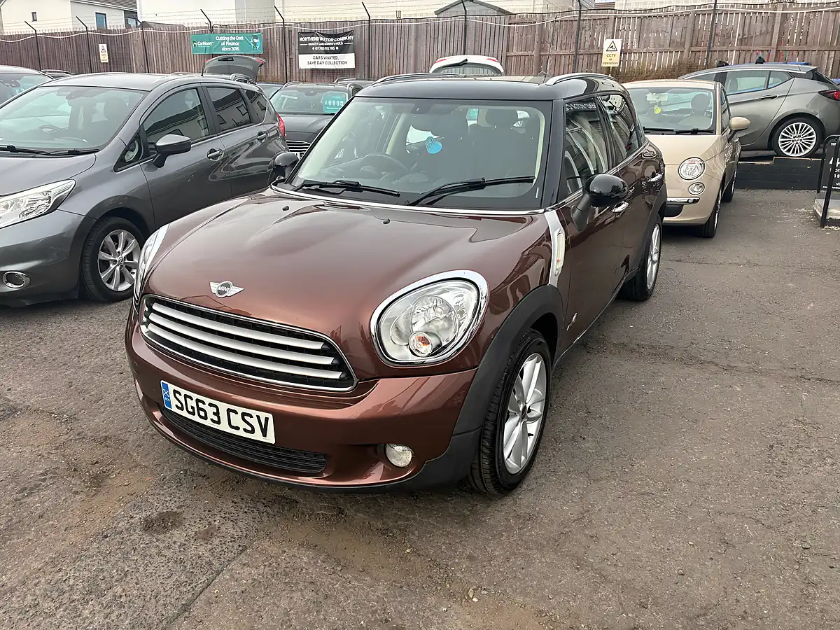 Used 2013 MINI Countryman Cooper Brown - Interior and Exterior details 7