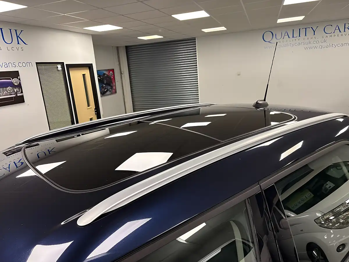Used 2013 MINI Countryman Cooper Deep Cosmic Blue Pearl - Interior and Exterior details 15