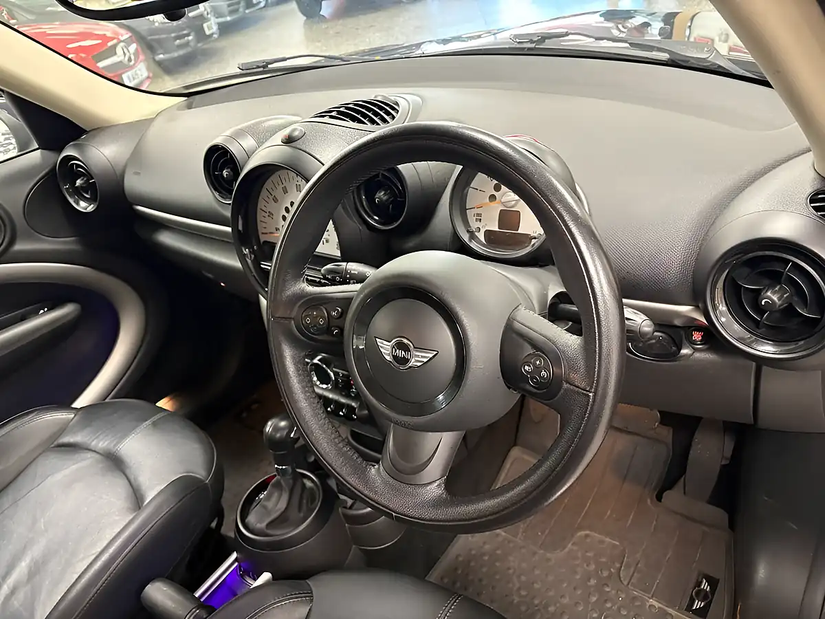 Used 2013 MINI Countryman Cooper Deep Cosmic Blue Pearl - Interior and Exterior details 2