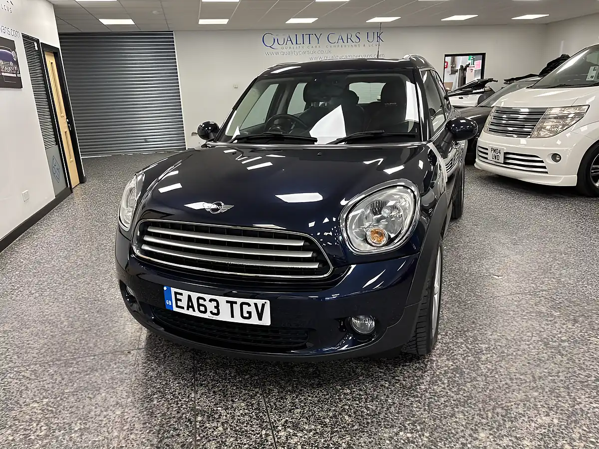 Used 2013 MINI Countryman Cooper Deep Cosmic Blue Pearl - Interior and Exterior details 6