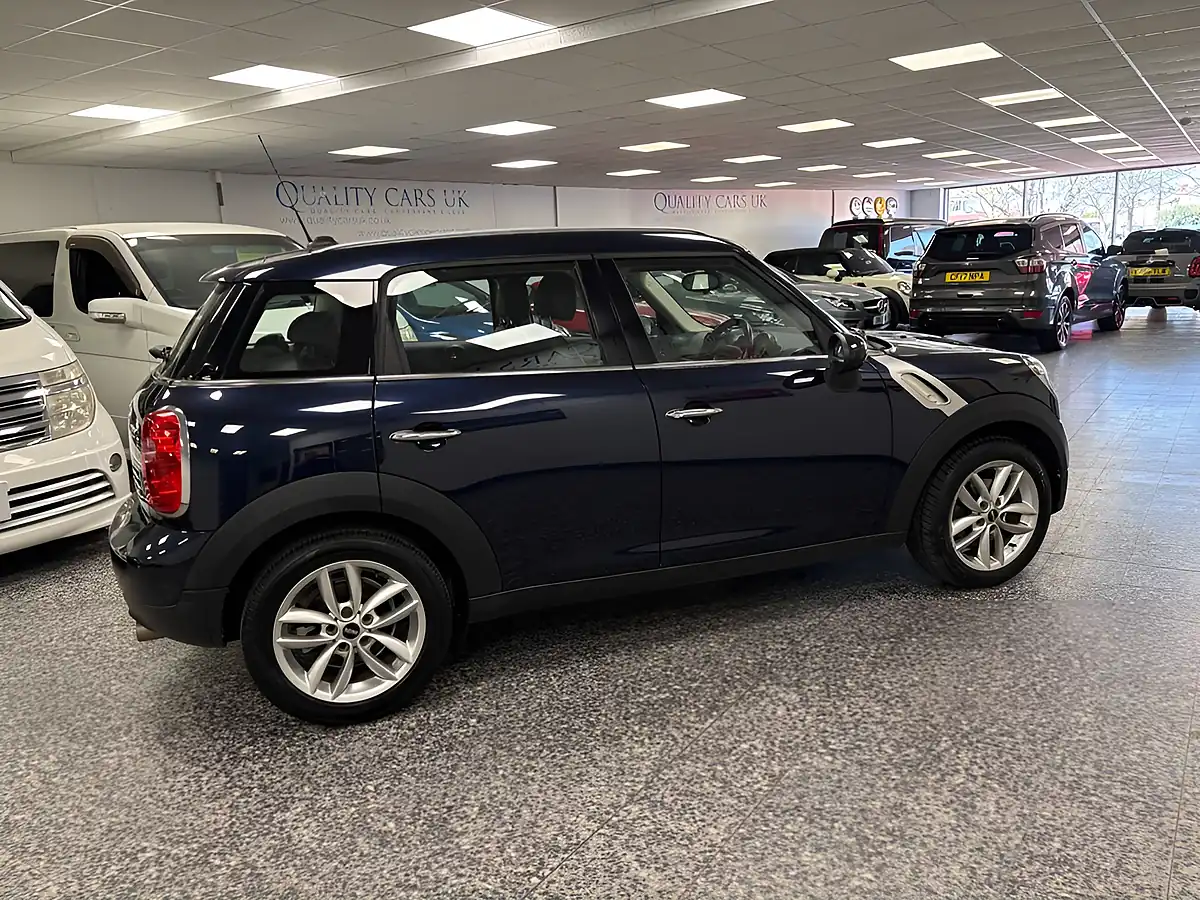 Used 2013 MINI Countryman Cooper Deep Cosmic Blue Pearl - Interior and Exterior details 9