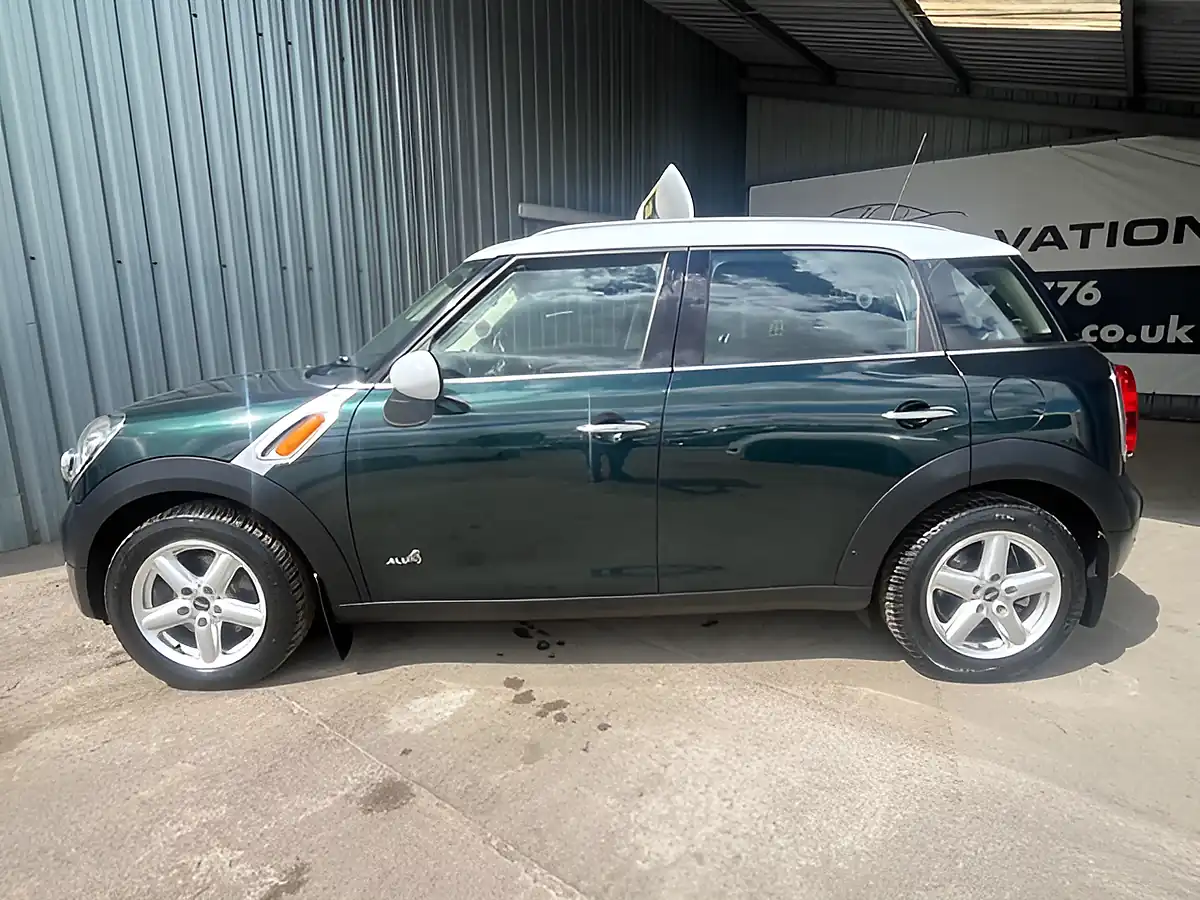 Used 2013 MINI Countryman Cooper Green - Interior and Exterior details 10