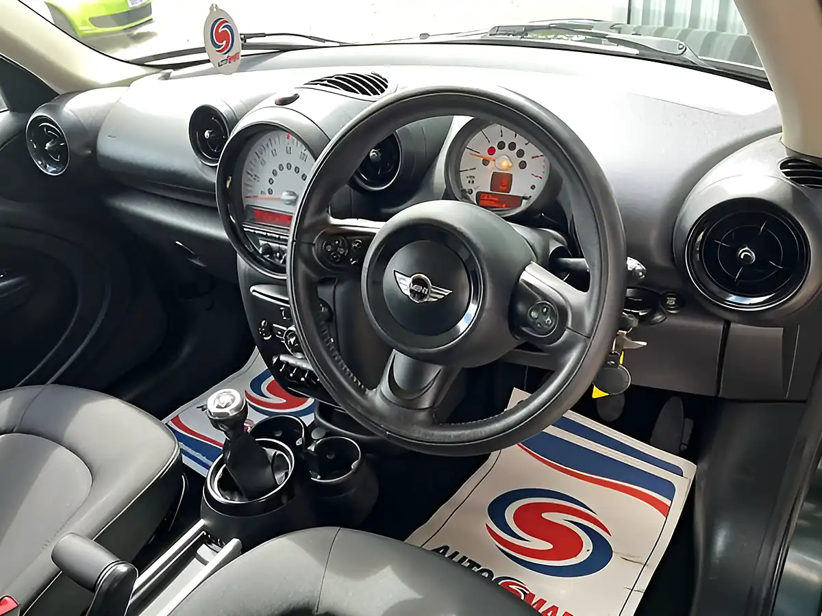 Used 2013 MINI Countryman Cooper Green - Interior and Exterior details 17