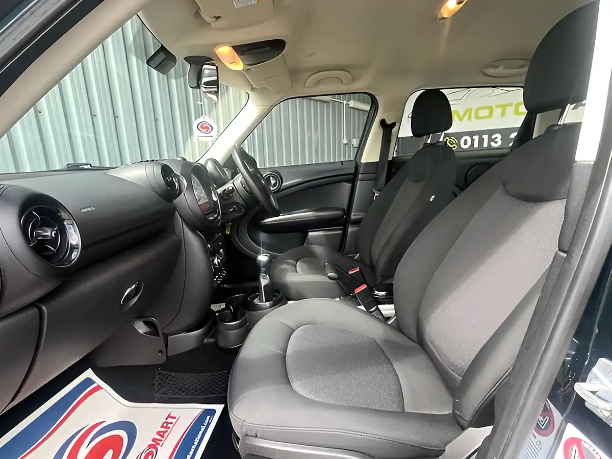 Used 2013 MINI Countryman Cooper Green - Interior and Exterior details 18