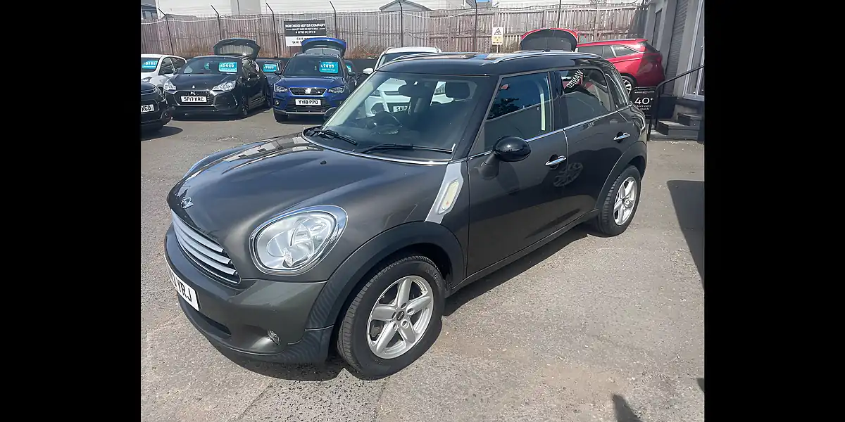 Used 2013 MINI Countryman Cooper Grey - Interior and Exterior details 7