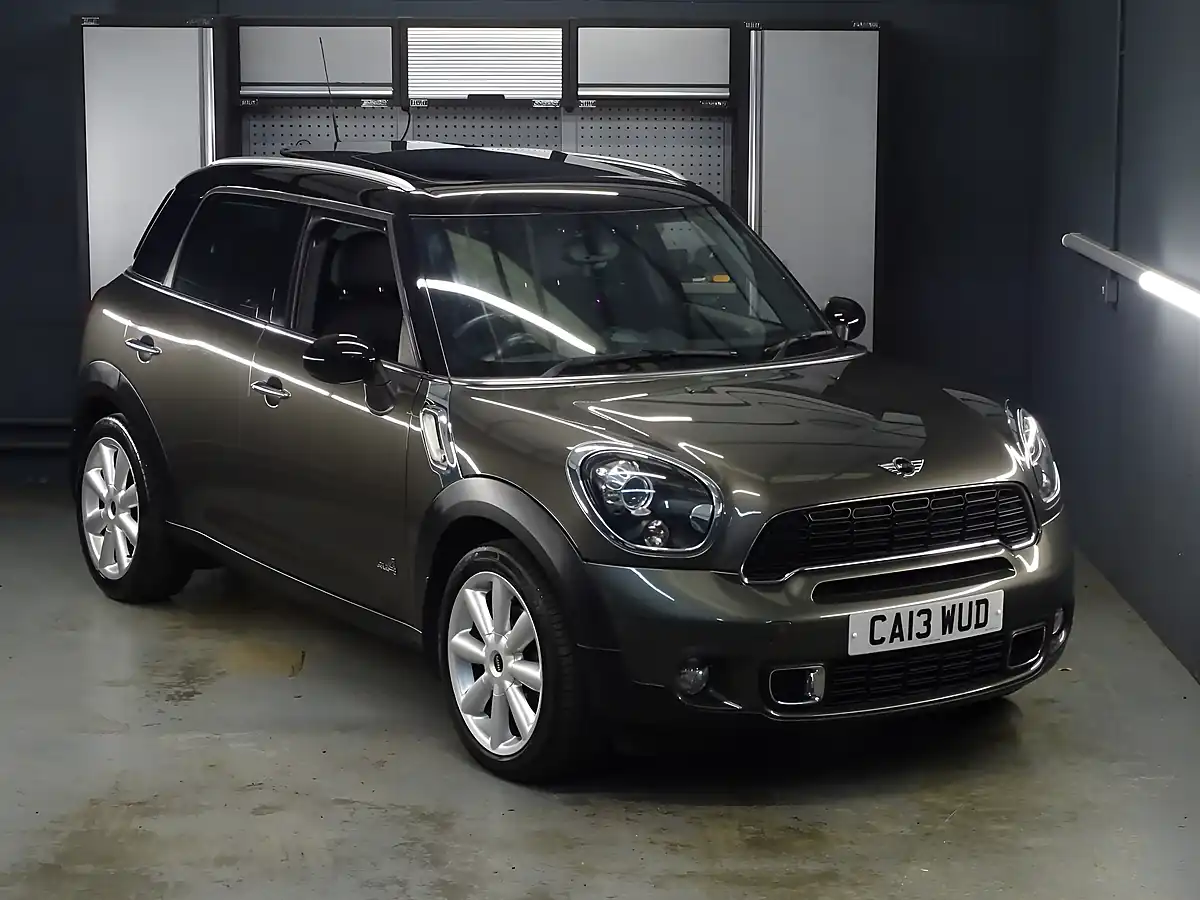 Used 2013 MINI Countryman Cooper Grey - Interior and Exterior details 3