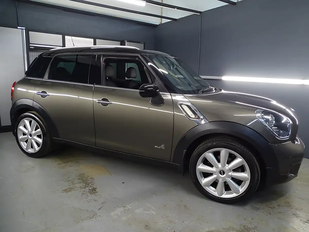 Used 2013 MINI Countryman Cooper Grey - Interior and Exterior details 5