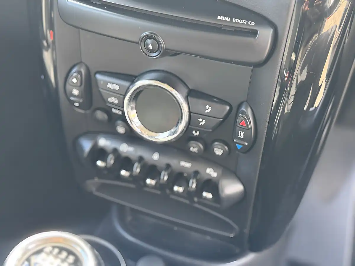 Used 2013 MINI Countryman Cooper Grey - Interior and Exterior details 16