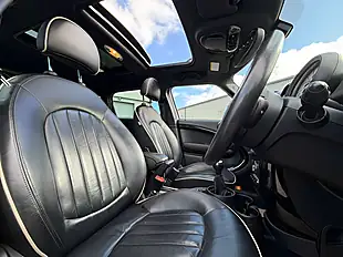 Used 2013 MINI Countryman Cooper S All4 Crystal Silver - Interior and Exterior details 10