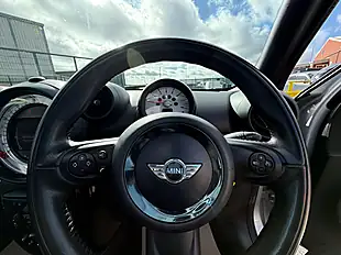 Used 2013 MINI Countryman Cooper S All4 Crystal Silver - Interior and Exterior details 18