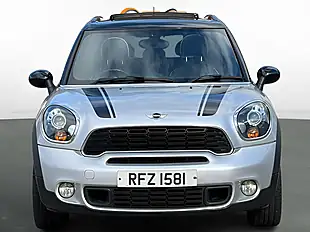 Used 2013 MINI Countryman Cooper S All4 Crystal Silver - Interior and Exterior details 7