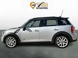 Used 2013 MINI Countryman Cooper S All4 Crystal Silver - Interior and Exterior details 9