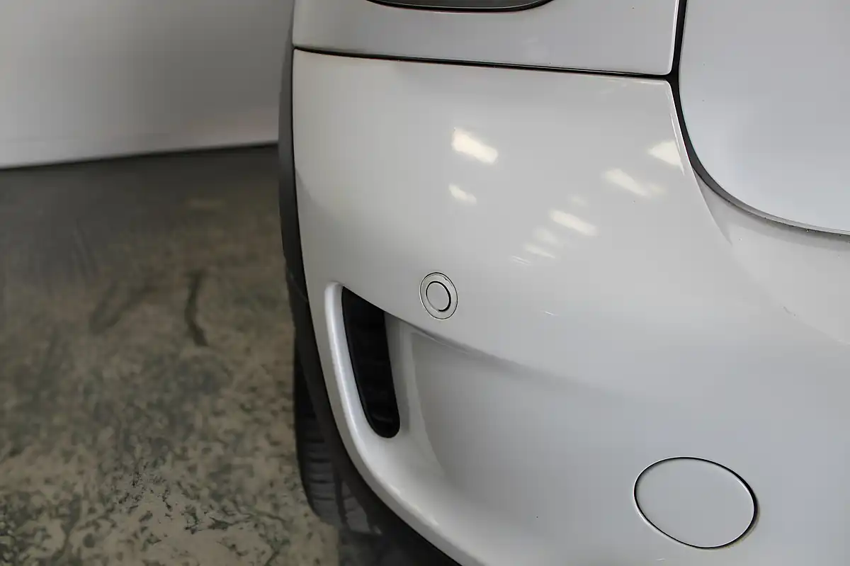 Used 2013 MINI Countryman Cooper S White - Interior and Exterior details 11