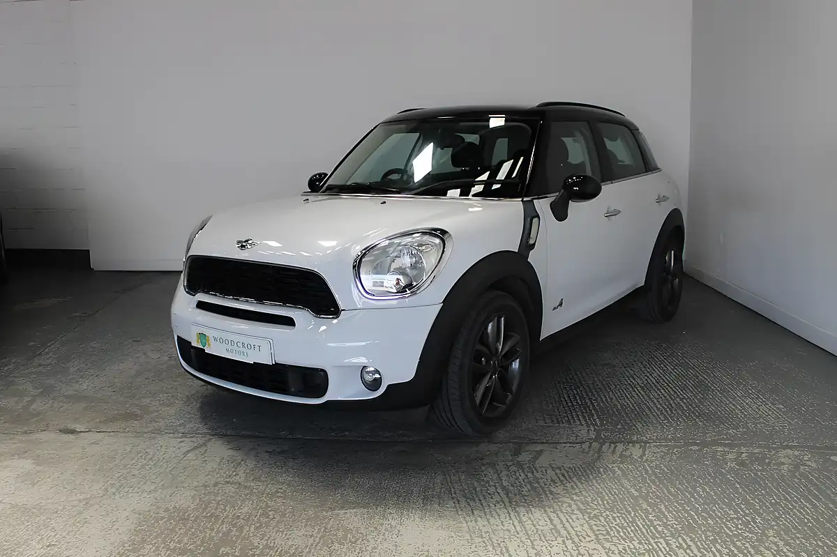 Used 2013 MINI Countryman Cooper S White - Interior and Exterior details 2