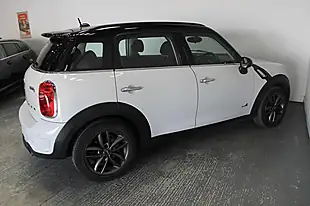 Used 2013 MINI Countryman Cooper S White - Interior and Exterior details 8