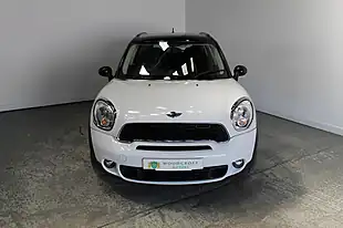 Used 2013 MINI Countryman Cooper S White - Interior and Exterior details 9