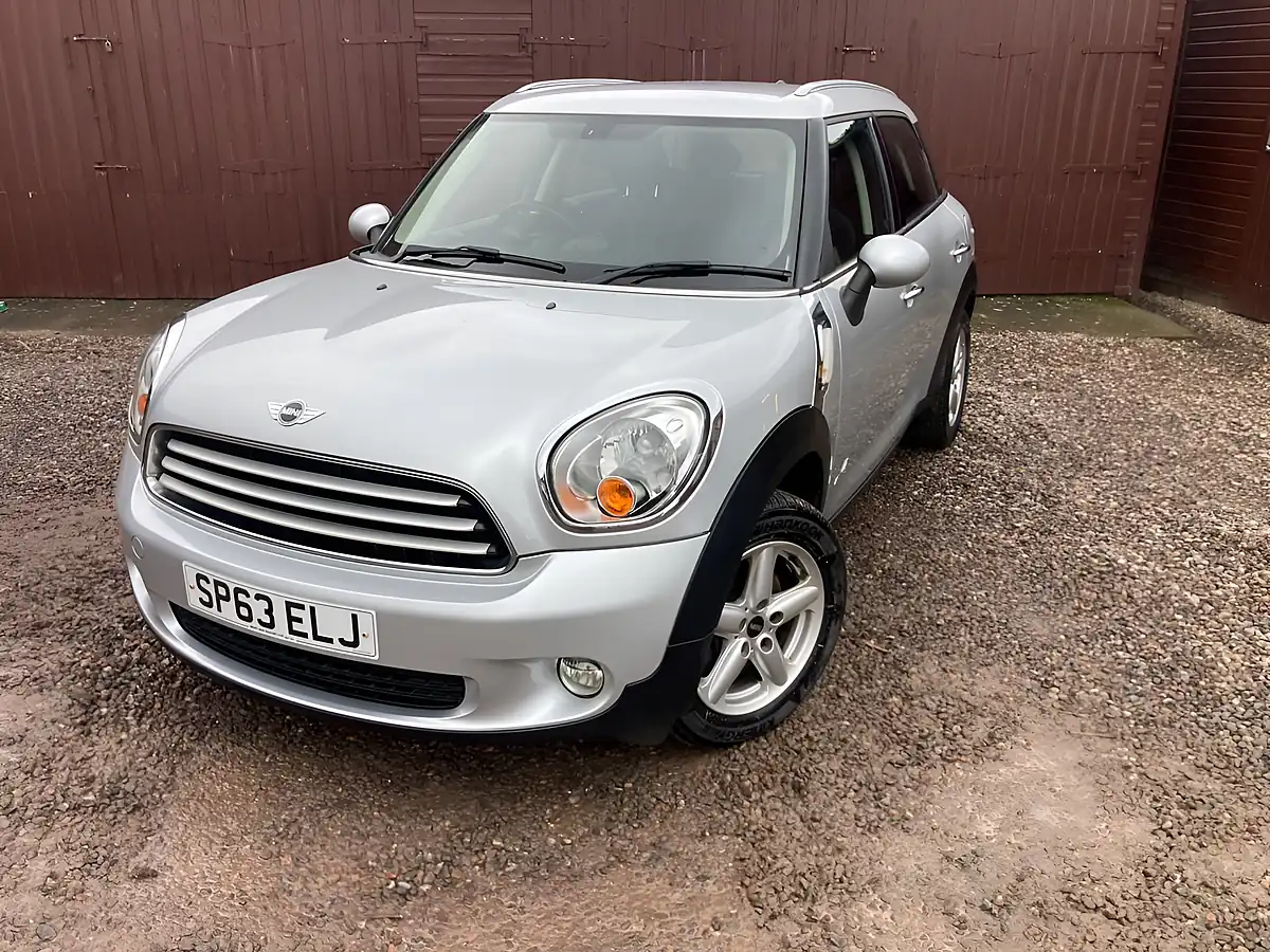 Used 2013 MINI Countryman Cooper Silver - Front View