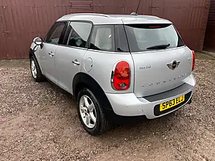Used 2013 MINI Countryman Cooper Silver - Interior and Exterior details 3