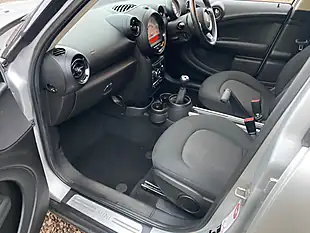Used 2013 MINI Countryman Cooper Silver - Interior and Exterior details 7