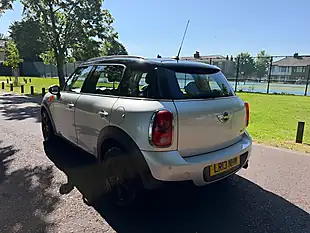 Used 2013 MINI Countryman Cooper Silver - Interior and Exterior details 5
