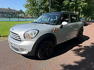 Used 2013 MINI Countryman Cooper Silver - Interior and Exterior details 8