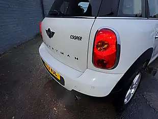 Used 2013 MINI Countryman Cooper White - Interior and Exterior details 11