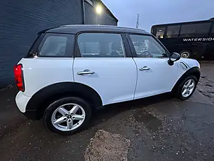 Used 2013 MINI Countryman Cooper White - Interior and Exterior details 7