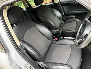 Used 2013 MINI Countryman Cooper White - Interior and Exterior details 12