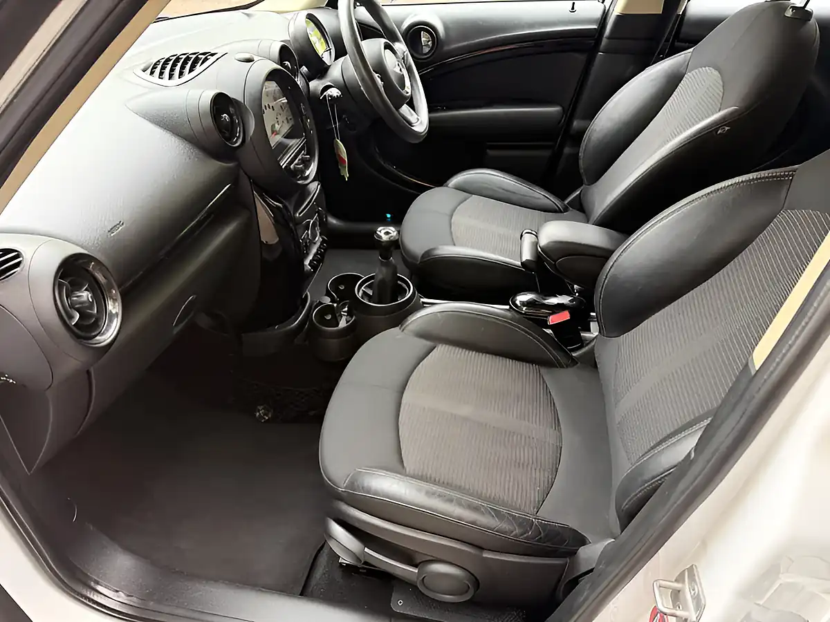 Used 2013 MINI Countryman Cooper White - Interior and Exterior details 13