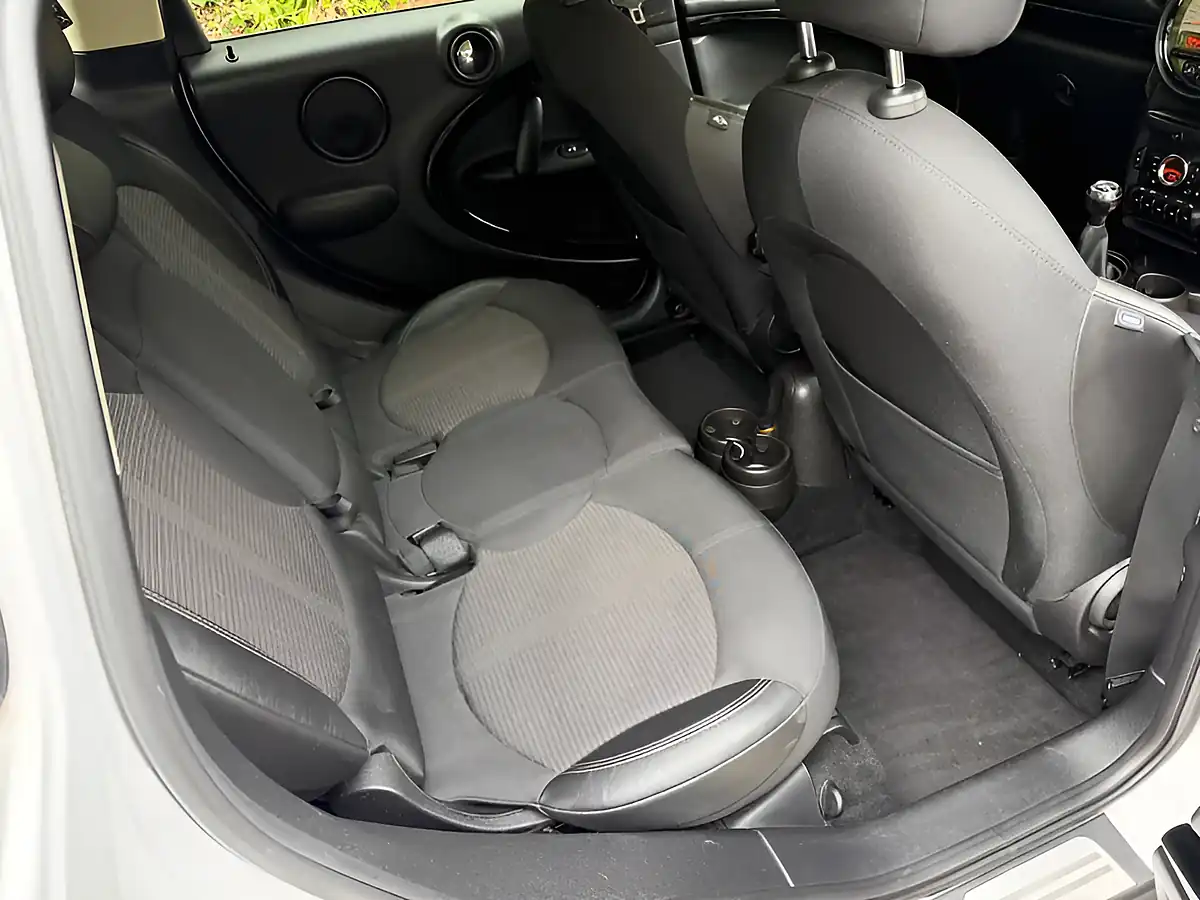 Used 2013 MINI Countryman Cooper White - Interior and Exterior details 14