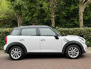 Used 2013 MINI Countryman Cooper White - Interior and Exterior details 20