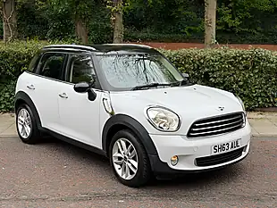 Used 2013 MINI Countryman Cooper White - Interior and Exterior details 7