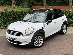 Used 2013 MINI Countryman Cooper White - Interior and Exterior details 8