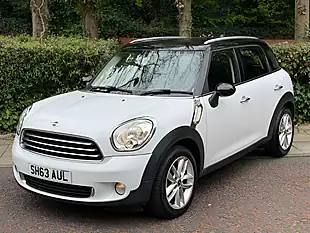 Used 2013 MINI Countryman Cooper White - Interior and Exterior details 9