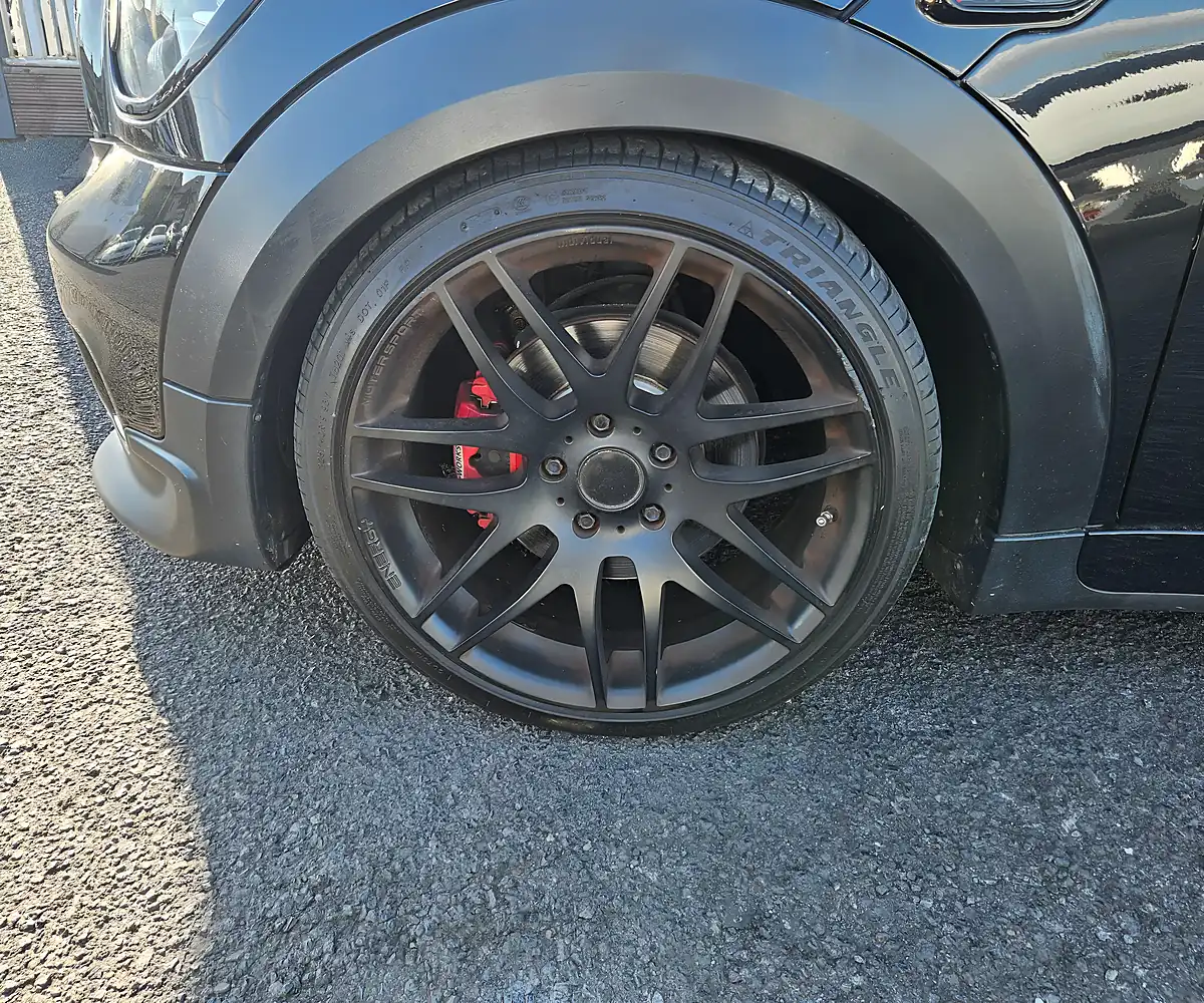 Used 2013 MINI Countryman John Cooper Works Black - Interior and Exterior details 18