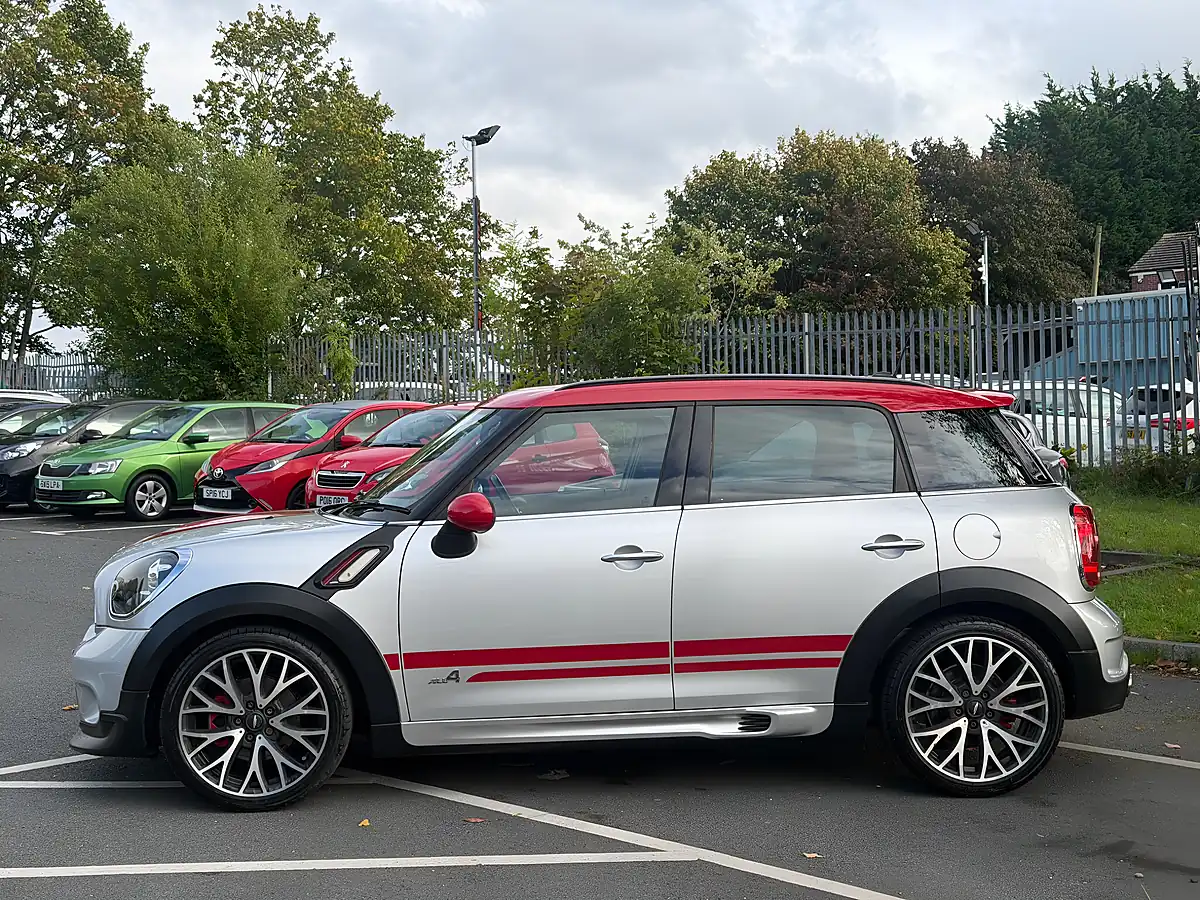 Used 2013 MINI Countryman John Cooper Works - Interior and Exterior details 4