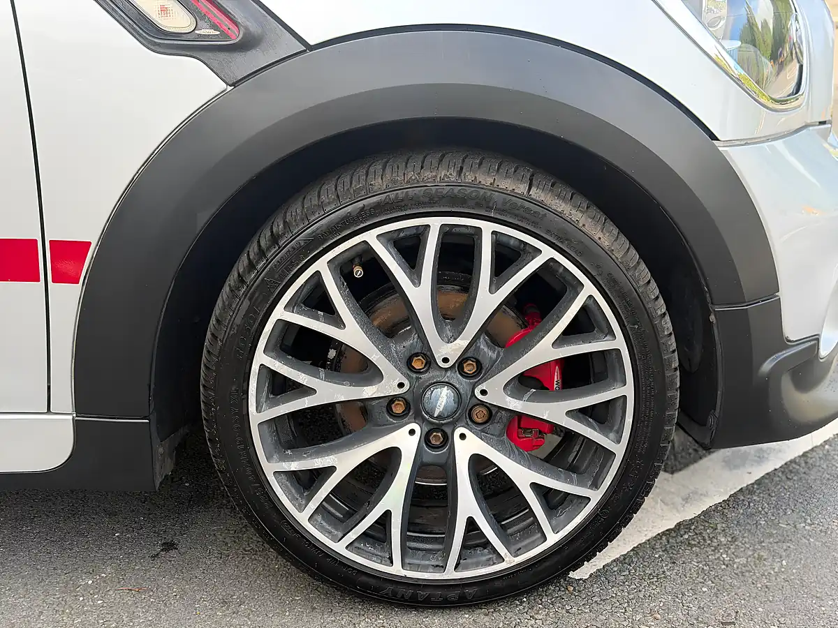 Used 2013 MINI Countryman John Cooper Works - Interior and Exterior details 9