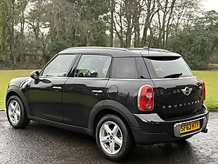 Used 2013 MINI Countryman One Black - Interior and Exterior details 11